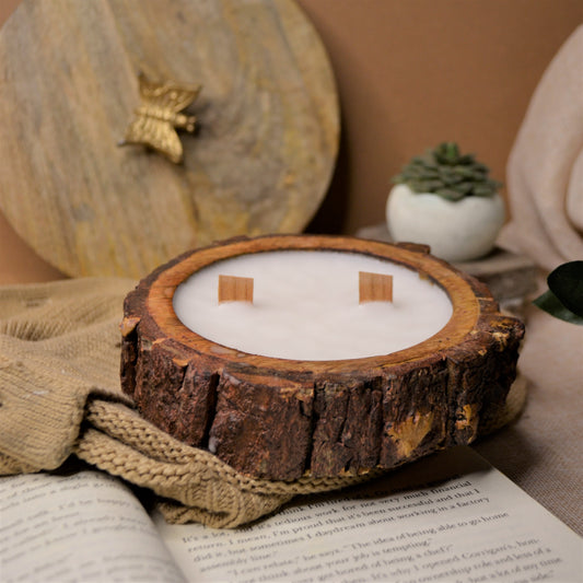 Nature’s Embrace -wooden bark candle